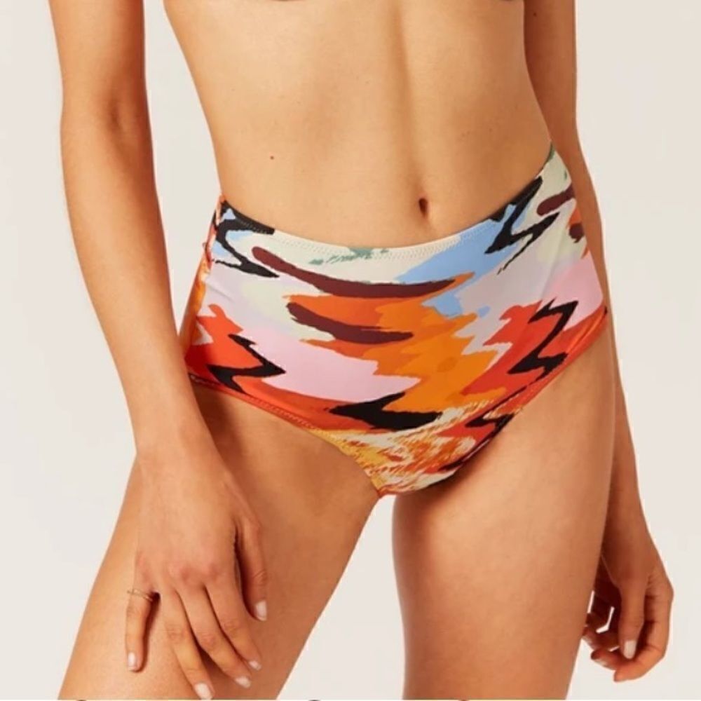 SOLID & STRIPED - THE GINGER BOTTOM DISTORTIA